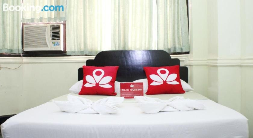 Zen Rooms Vest Grand Suites Bohol
