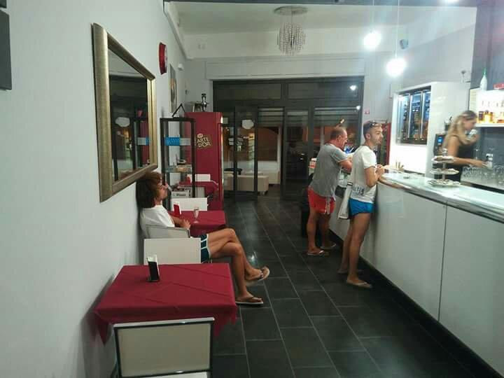 Surbo旅游景点-Zelig Cafe