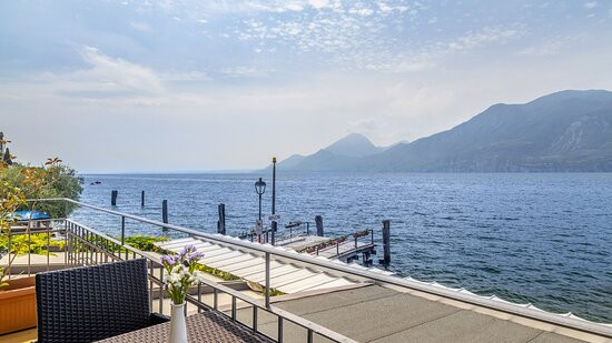 Lake Front Hotel Brenzone主图