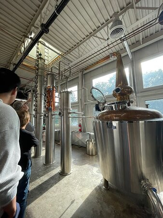 Silver Bear Distillery景点图片