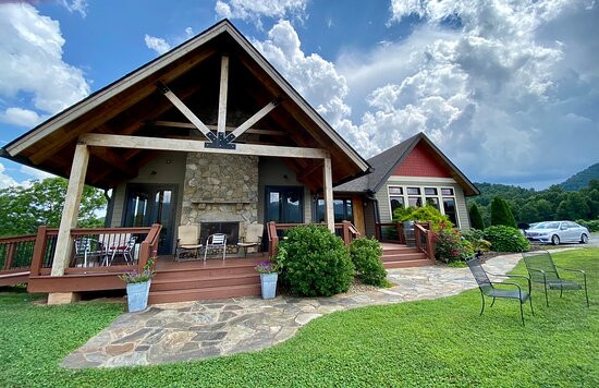 Addison Farms Vineyard-Leicester必去景点