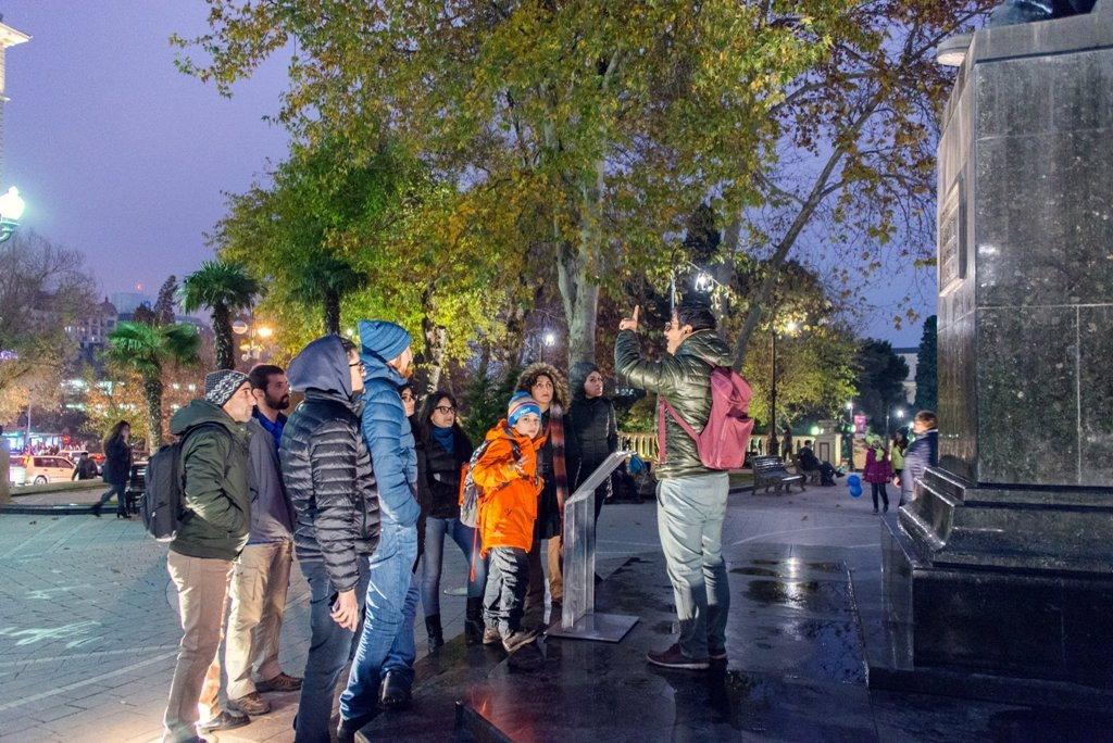 Baku Original Walking Free Tour-巴库必去景点