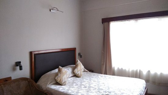 The Eee Cee Hotel主图