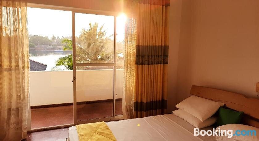 Sunset Araliya Hotel & Water Sports