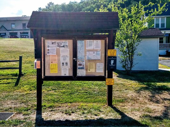 Sutersville Trailhead景点图片