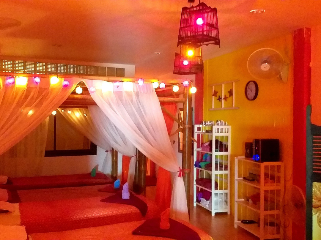 湄南旅游景点-Nan Maenam Massage
