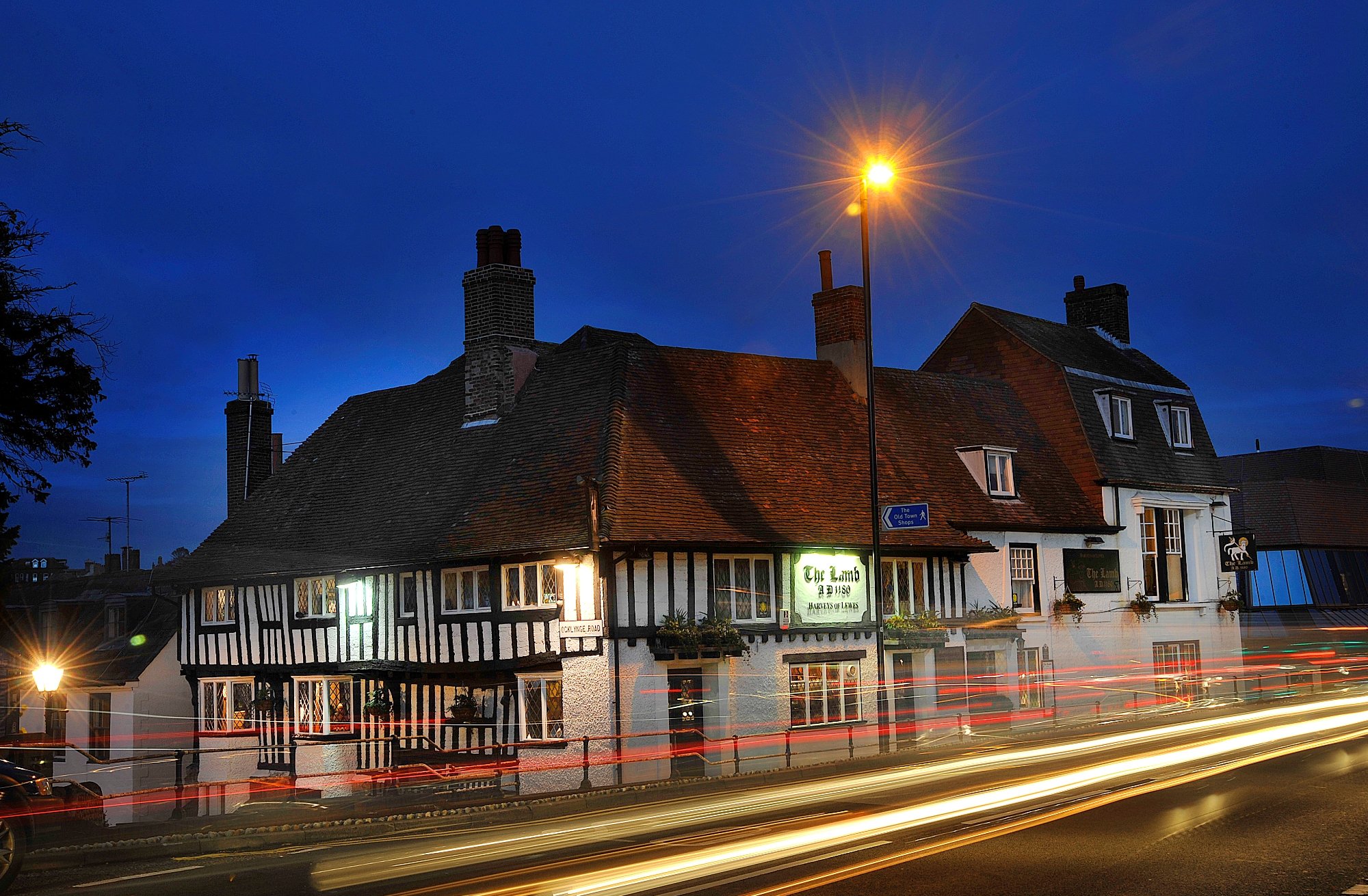 The Lamb Inn-官方