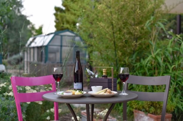 瓦里餐馆和美食-To Perivoli Sti Vari