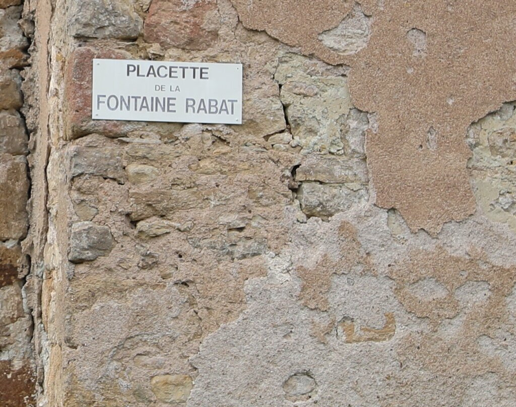 Fontaine Rabat De Charrecey