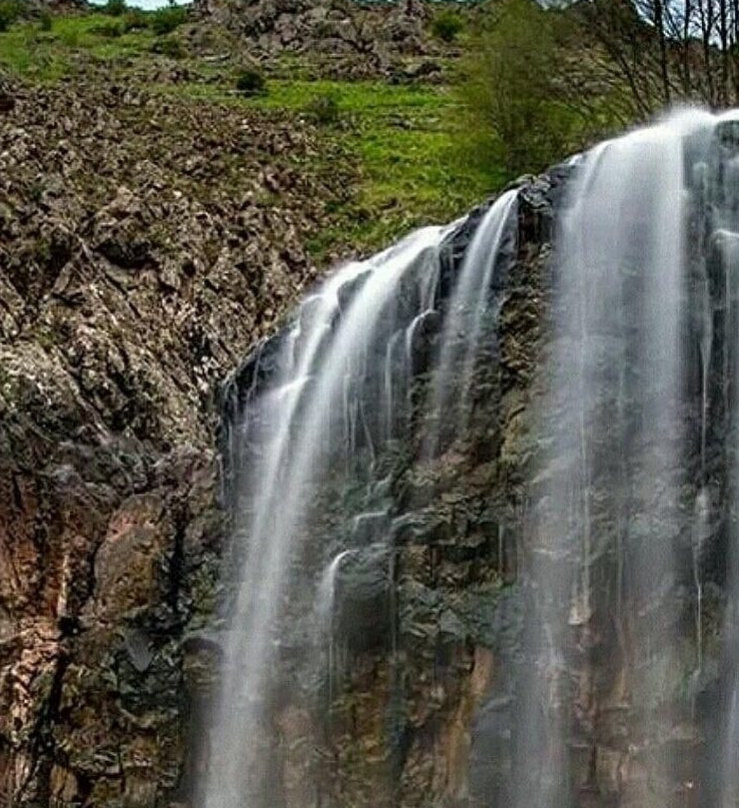 Karaoluk (Ciseli) Waterfalls景点图片