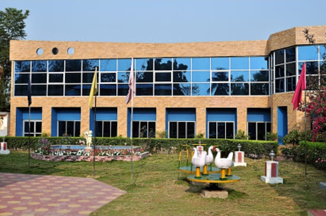 Hotel Astha Midway