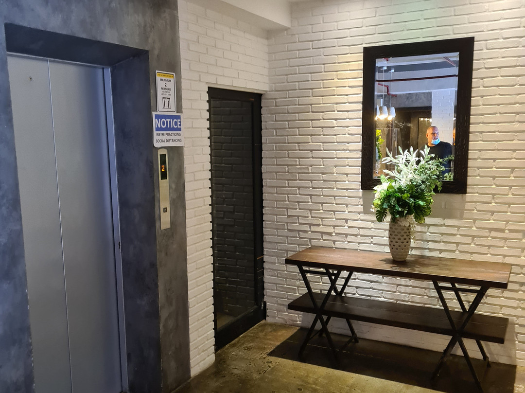 The Bourke Hotel主图