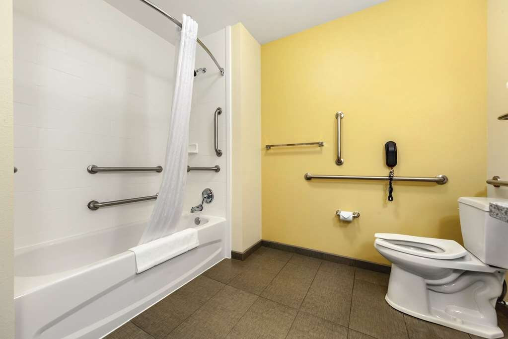 Sleep Inn & Suites Devils Lake主图