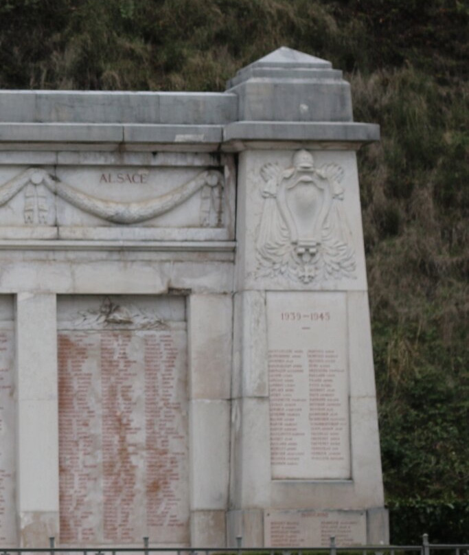 Le Monument Aux Morts Du Creusot景点图片