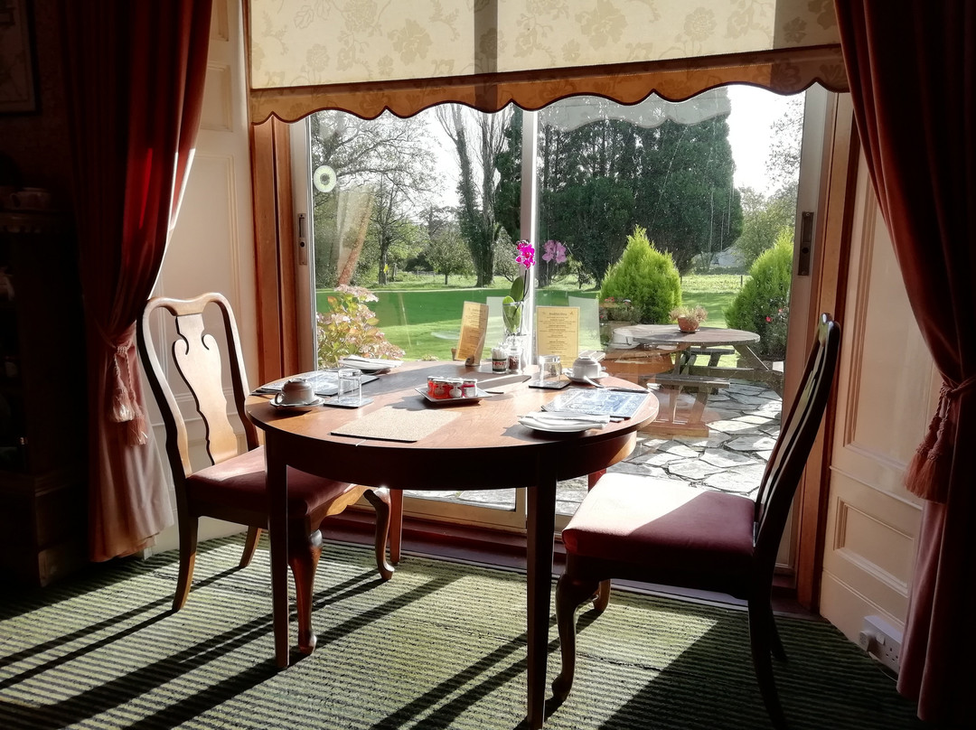 Court Barn Country House Hotel主图