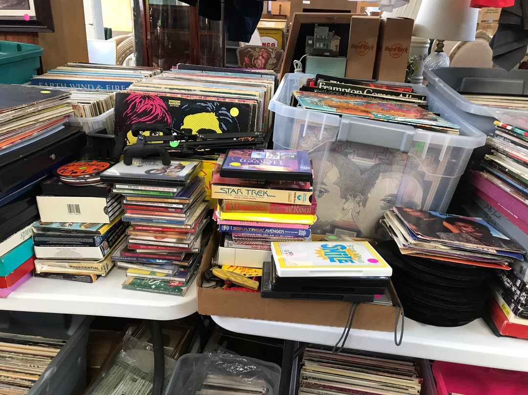 New Brunswick Flea Market-托灵顿必去景点