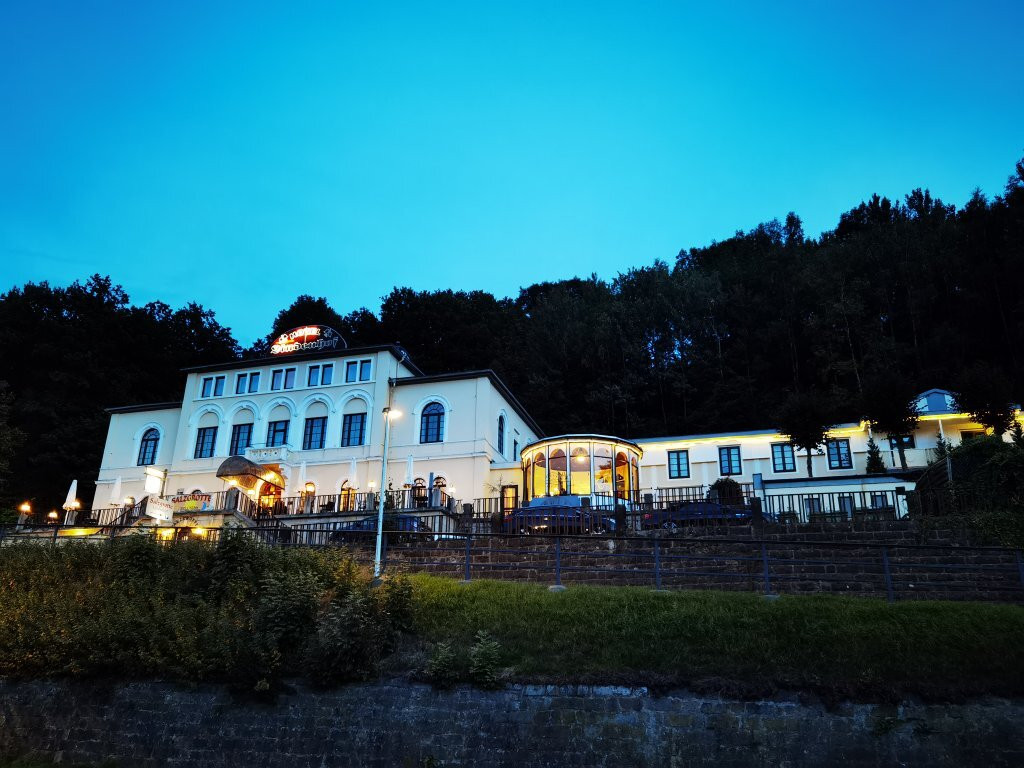 Koenigstein酒店住宿-林登霍夫酒店