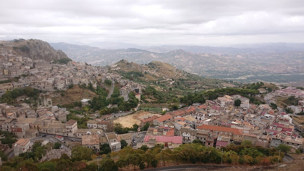 Castello del Conte Luna (o della Regina Sibilla)景点图片