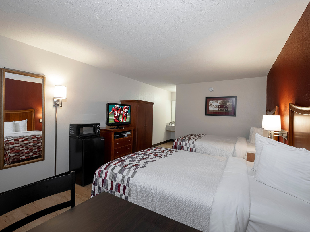 贝斯特韦斯特多森旅馆&套房酒店主图