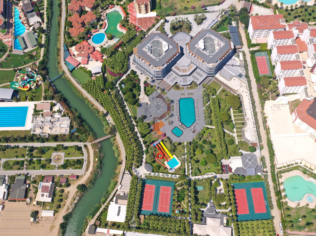 Miramare Beach Hotel主图
