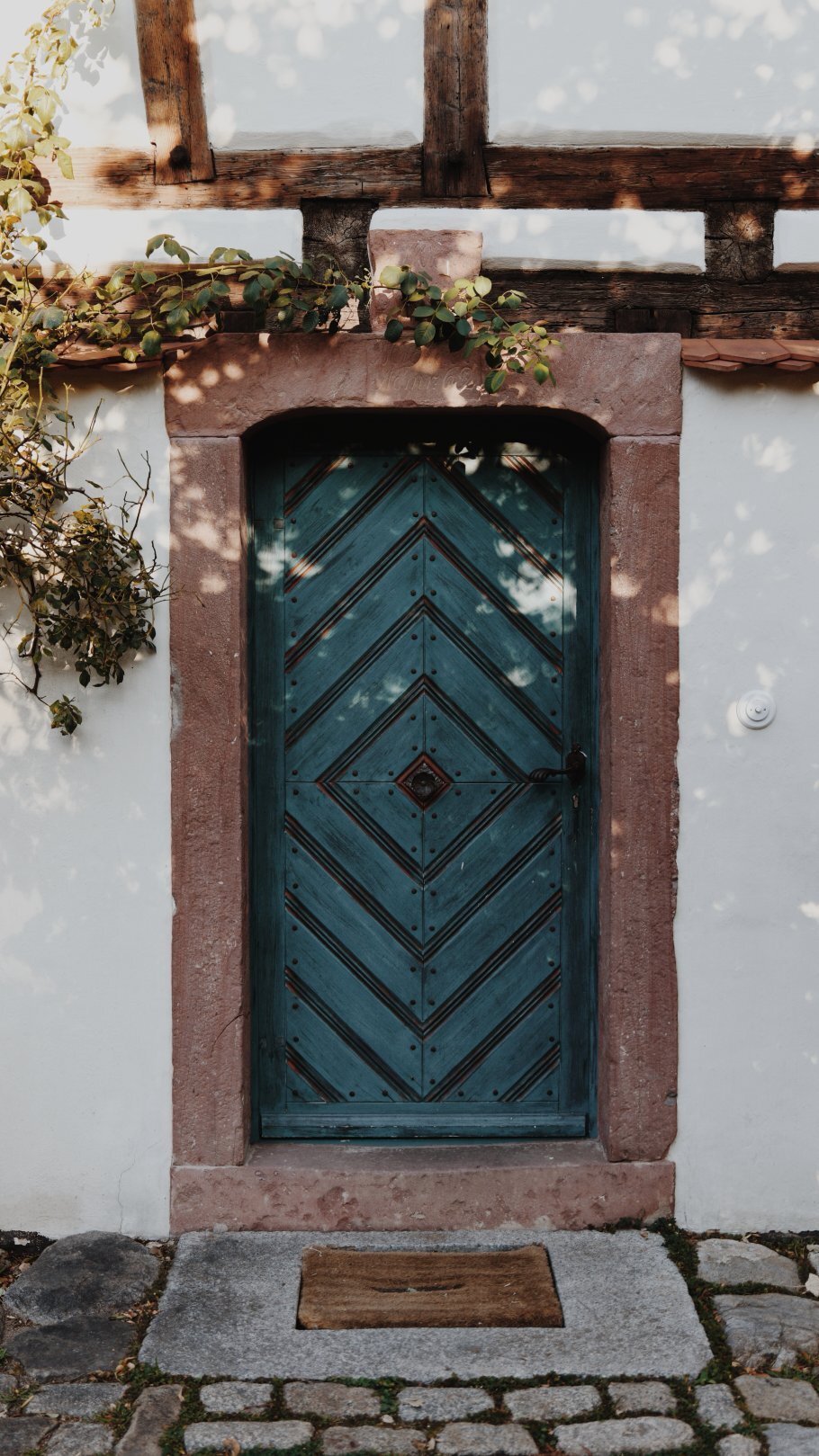Weavers House-官方