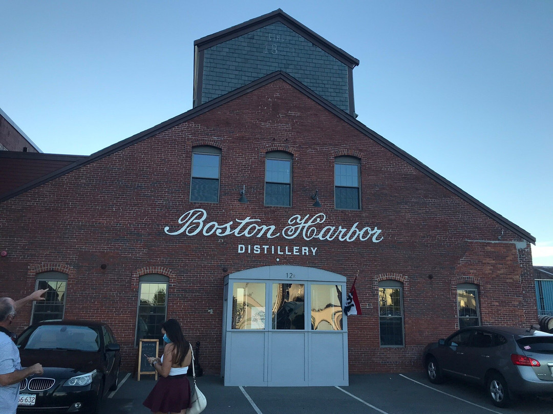 Boston Harbor Distillery景点图片