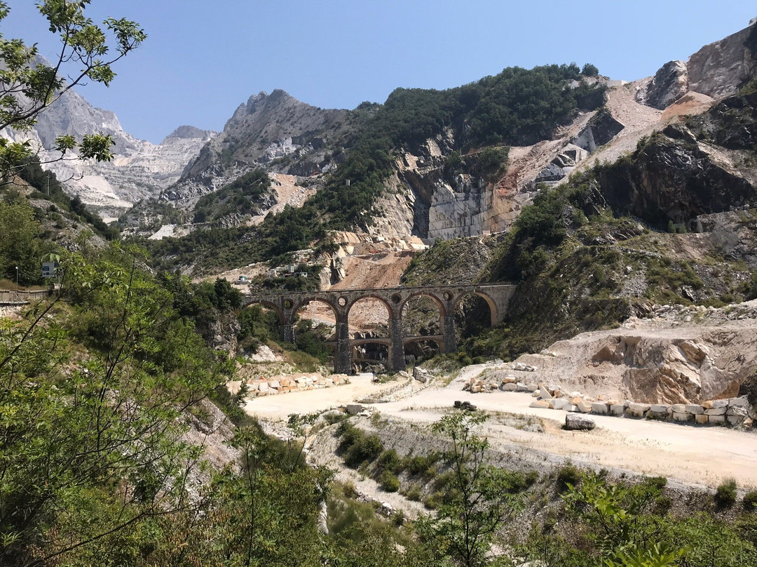 Cave di marmo Tours in jeep-卡拉拉必去景点