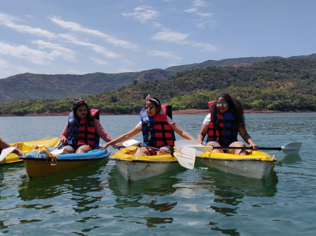 Hotel Shivneri Tapola主图