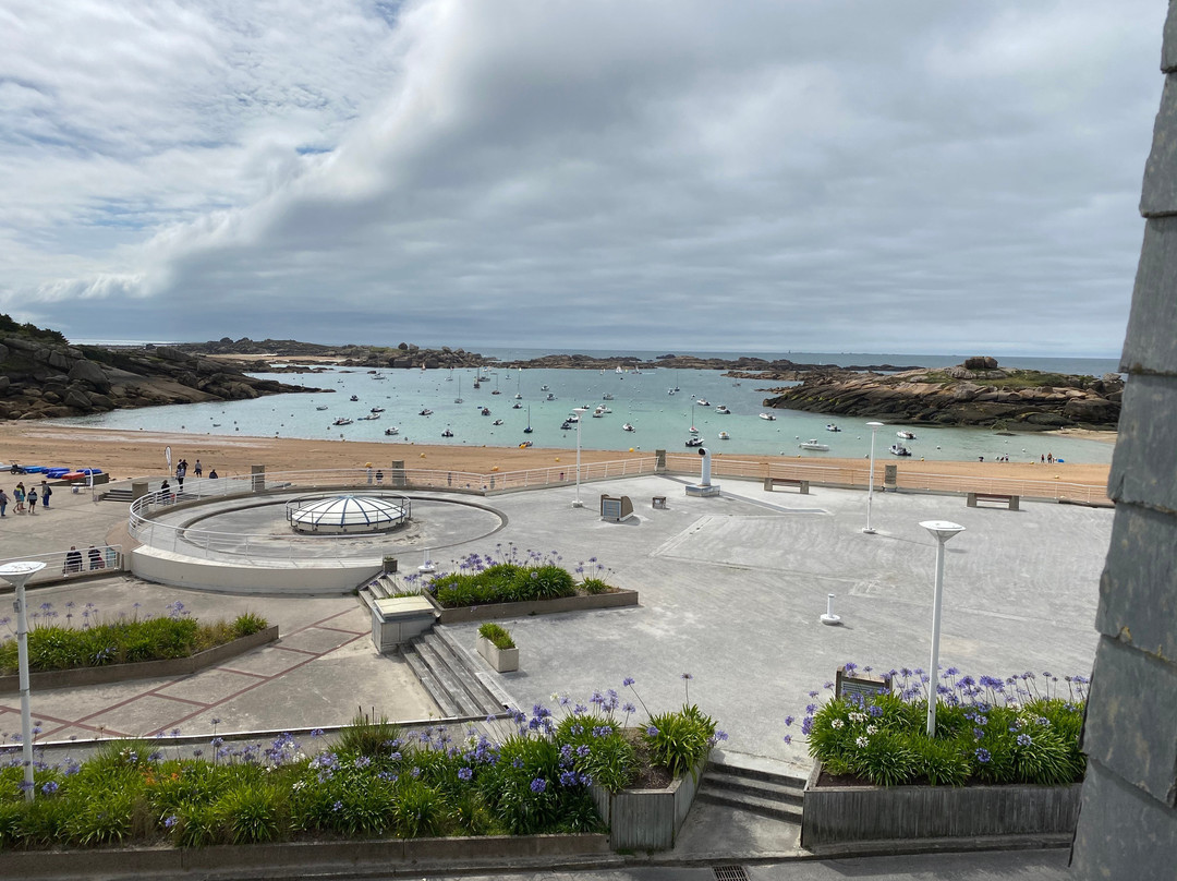 Hotel Beausejour主图