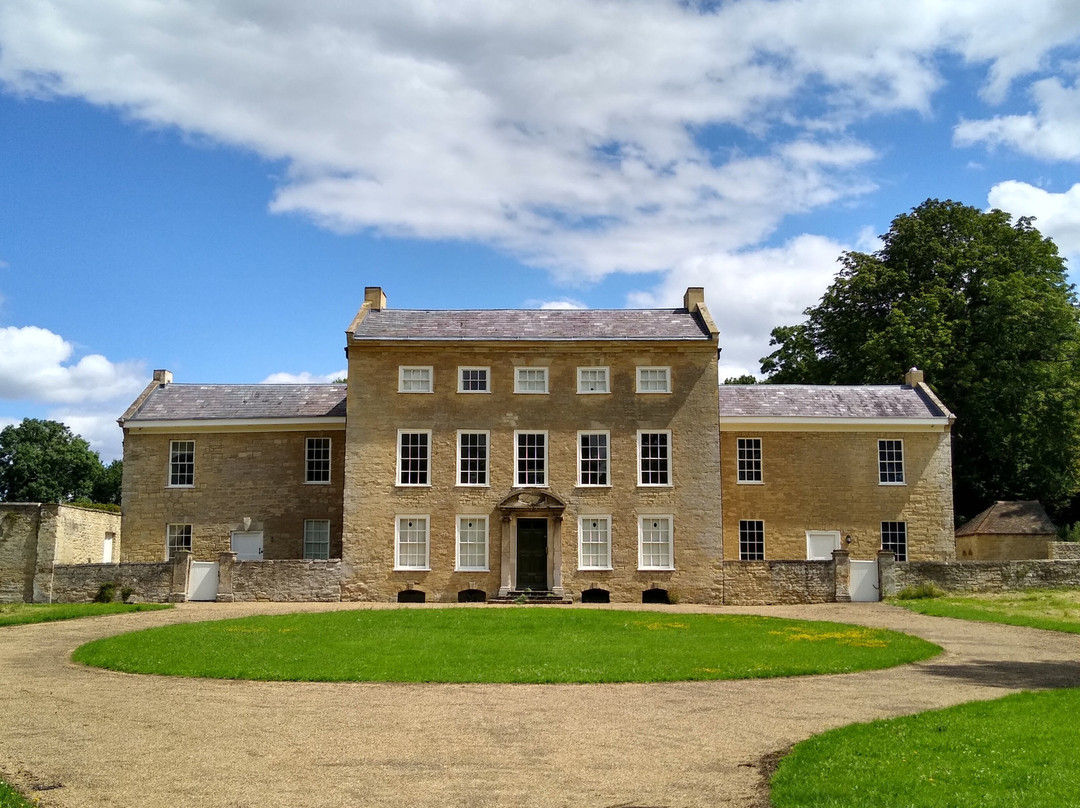 Great Linford Manor Park景点图片