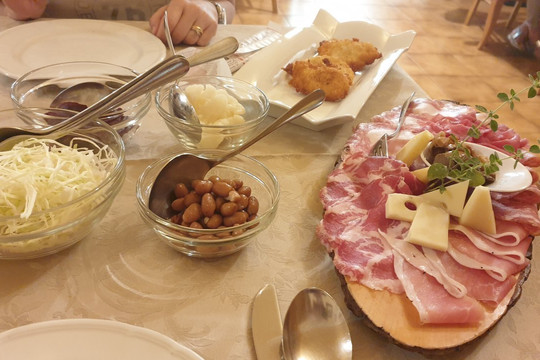 Cavedago酒店住宿-Albergo ristorante Al Platz