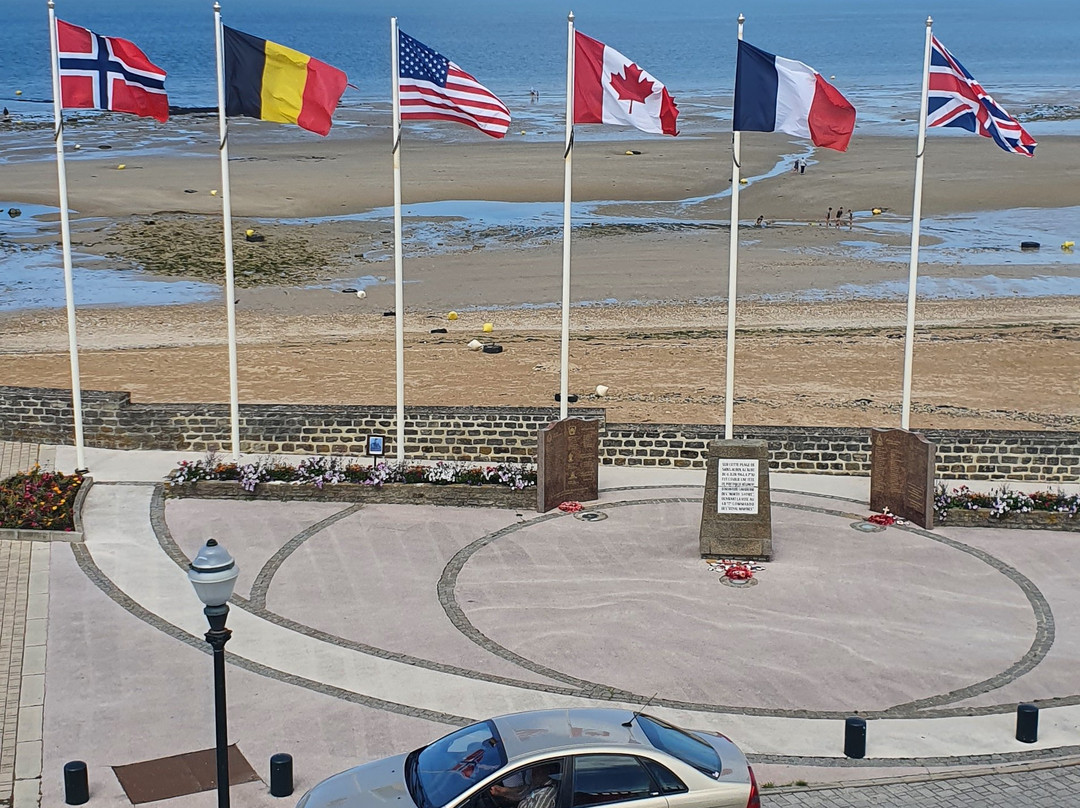 Logis Hôtel Saint-Aubin主图
