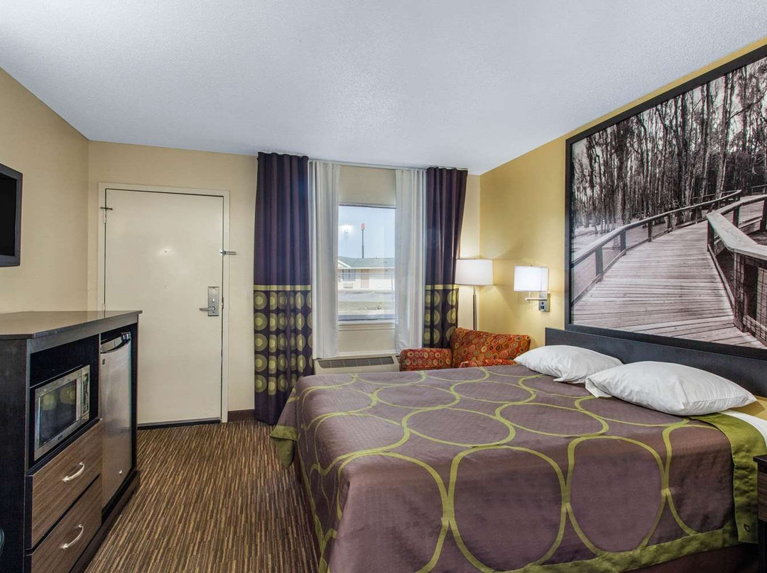 Super 8 by Wyndham Florence主图