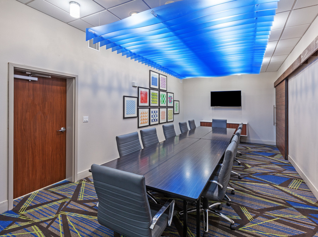 Holiday Inn Express & Suites Brenham South By IHG主图