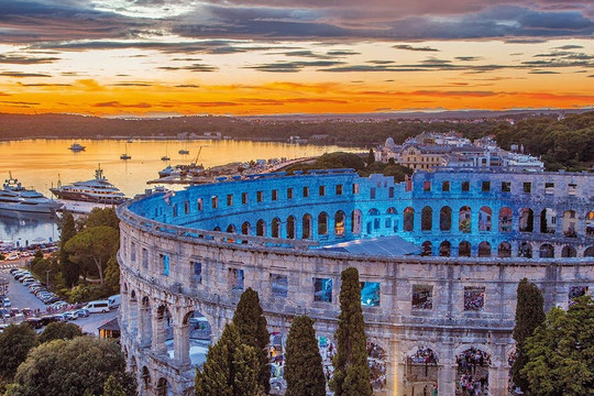 Europe Journey - Private Sightseeing Transfers and Day Tours