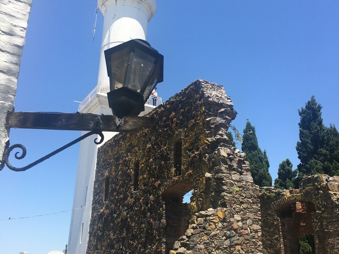 Convento de San Francisco-科洛尼亚·德尔萨克拉门托城必去景点