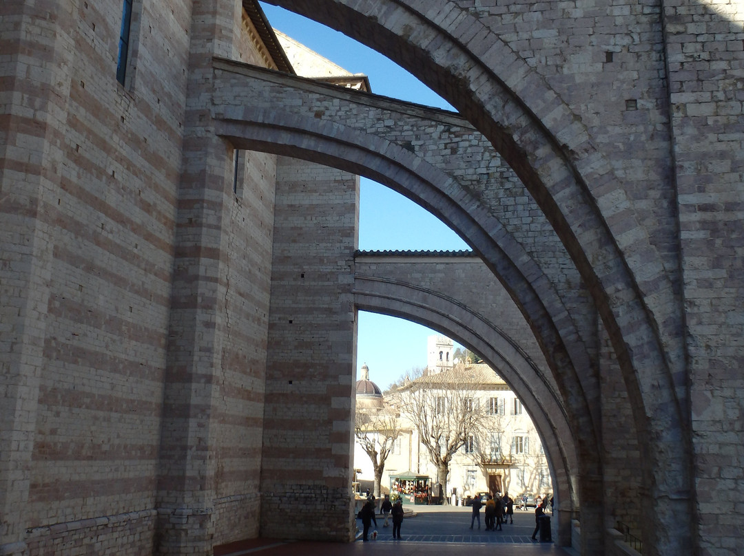 Basilica di Santa Chiara-阿西西必去景点