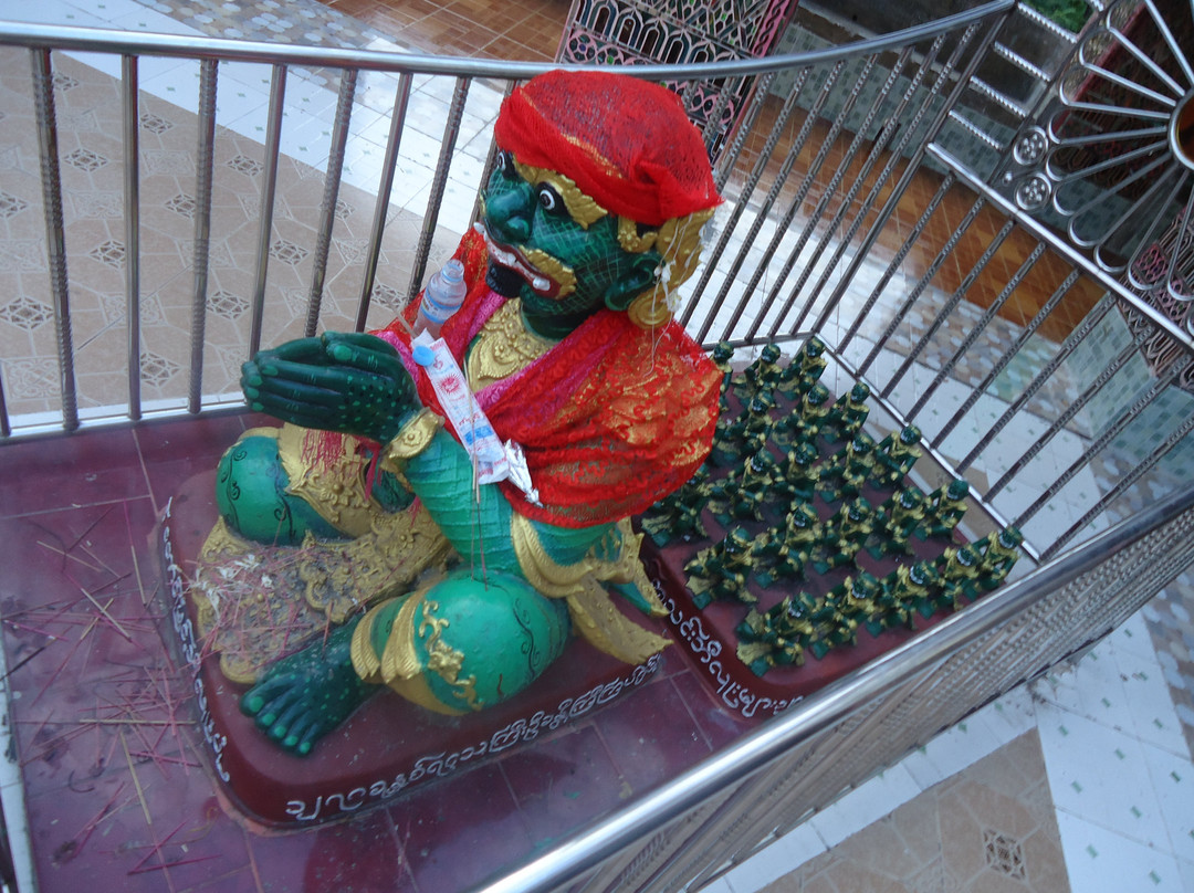 Su Taung Pyi Pagoda-曼德勒必去景点