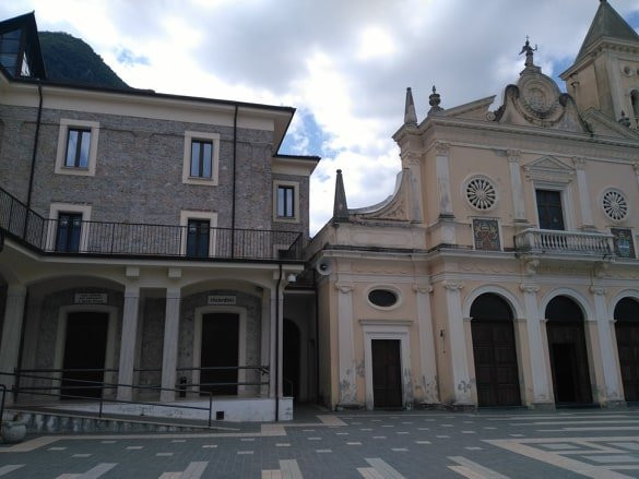 Santuario della Madonna del Pettoruto景点图片