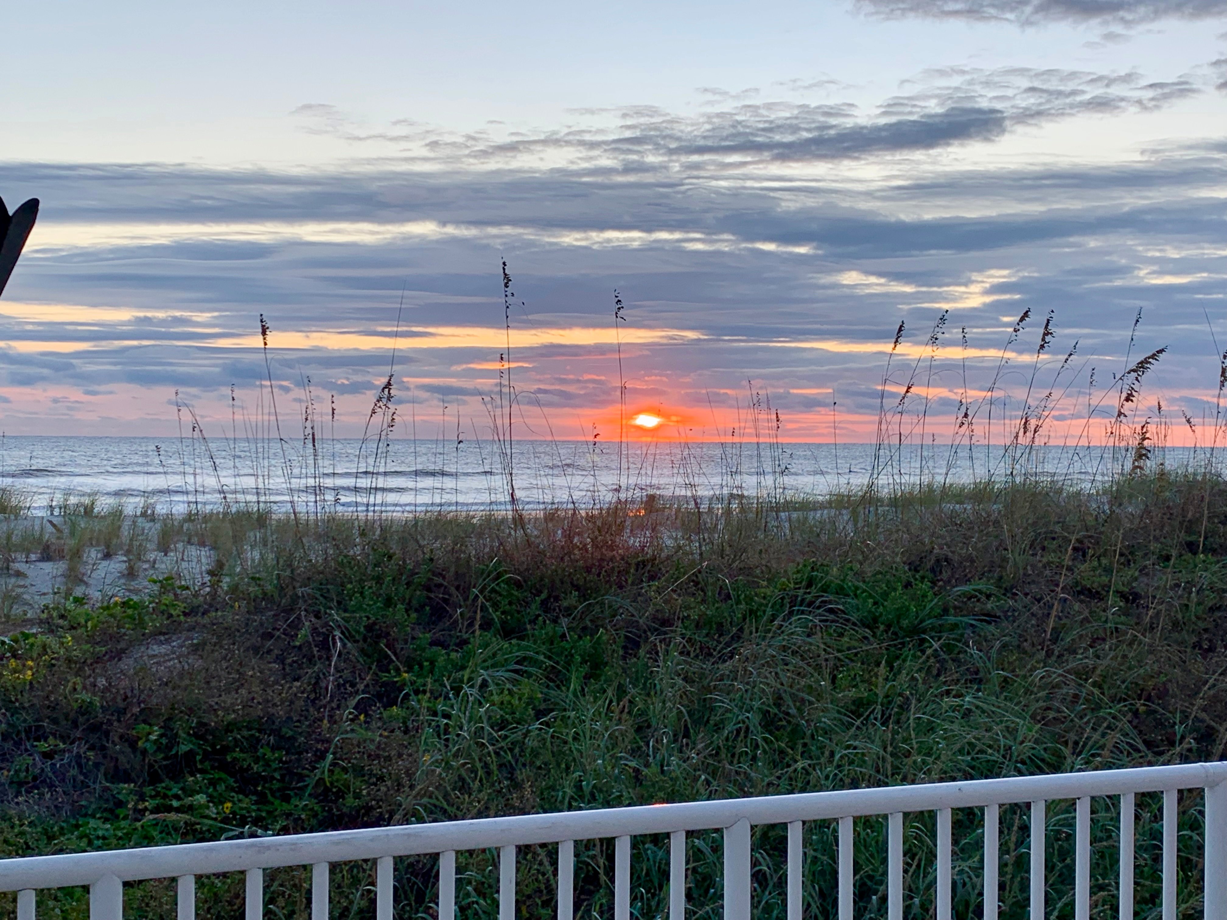 Courtyard by Marriott Jacksonville Beach Oceanfront-泳池