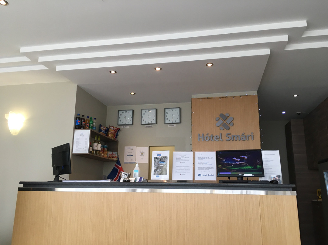 斯马里酒店主图