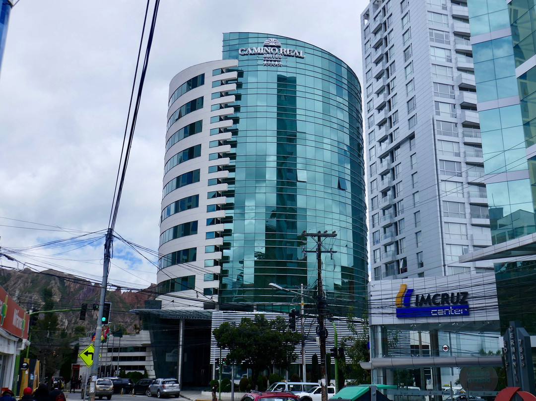 卡米诺瑞尔套房酒店主图