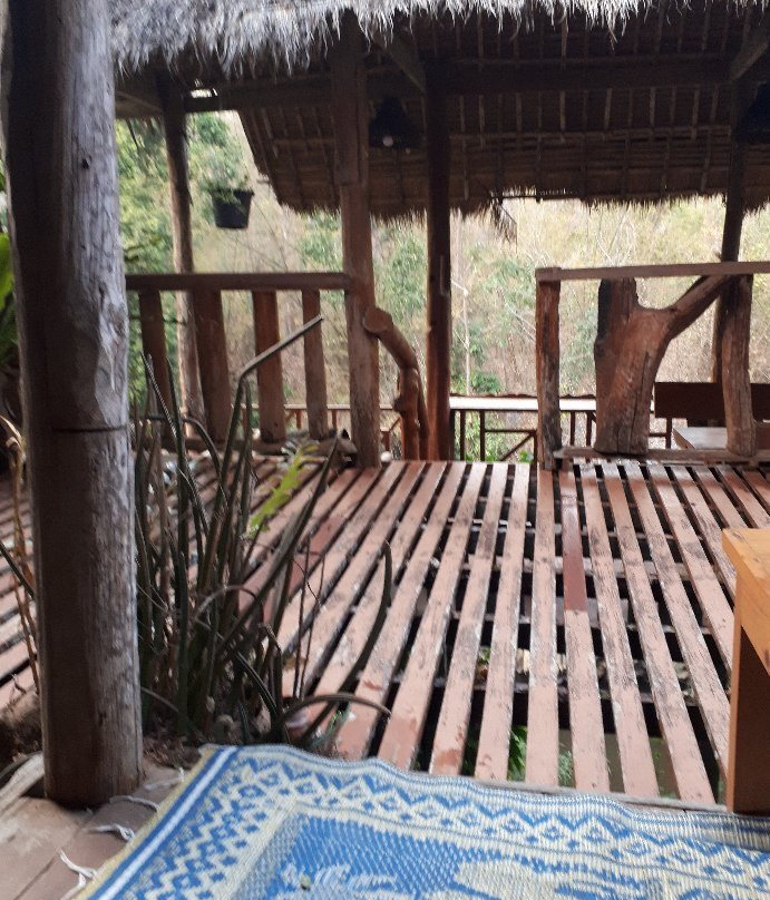 萨朋河旅馆主图