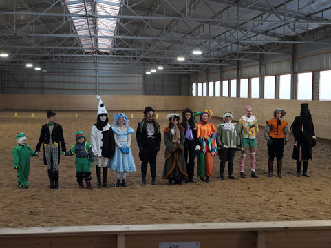 Kronshtadt Equestrian Club-喀琅施塔得必去景点