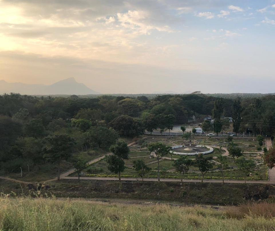 Aliyar Dam景点图片