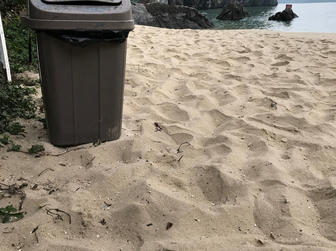 Castaway Island-下龙湾必去景点