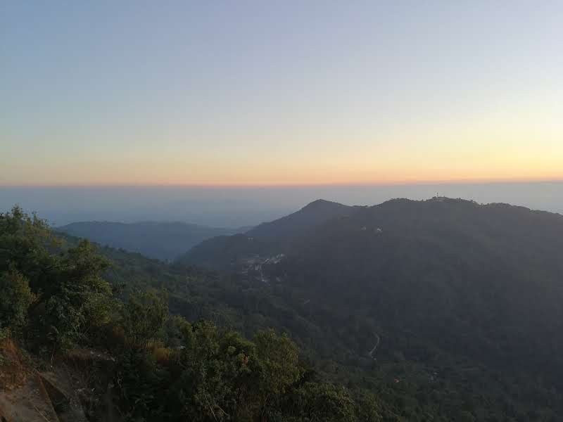 Mountain Top Hotel主图