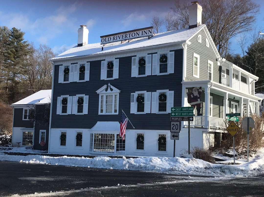 Old Riverton Inn主图
