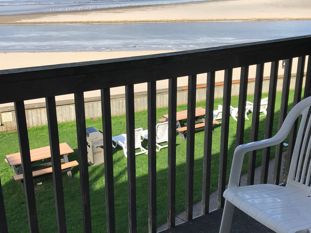 Schooner's Cove Inn主图