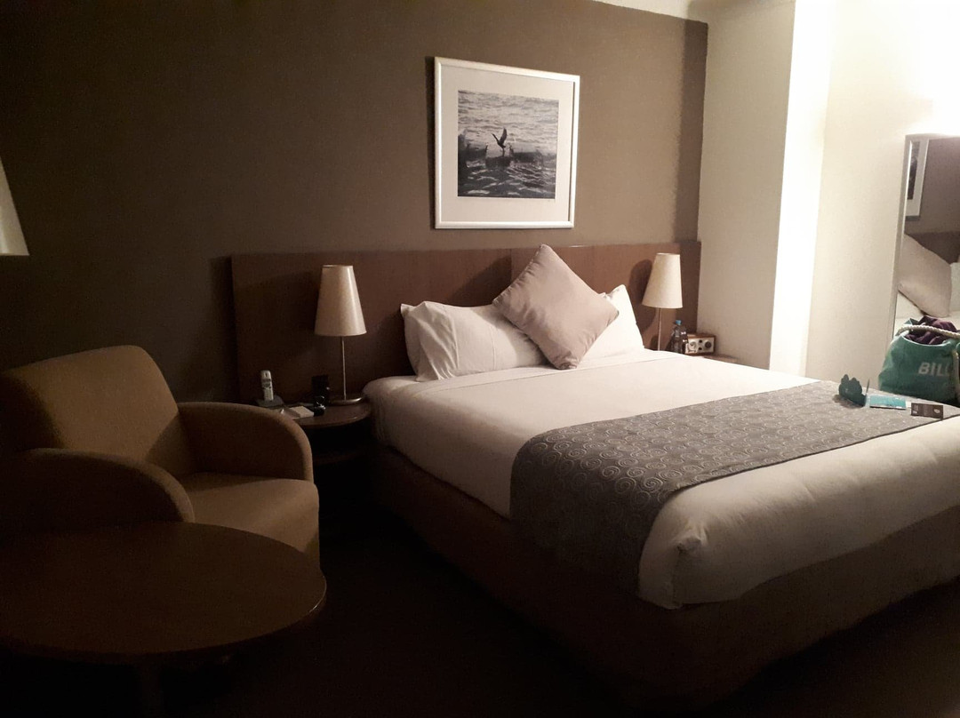 伦纳德都市酒店主图